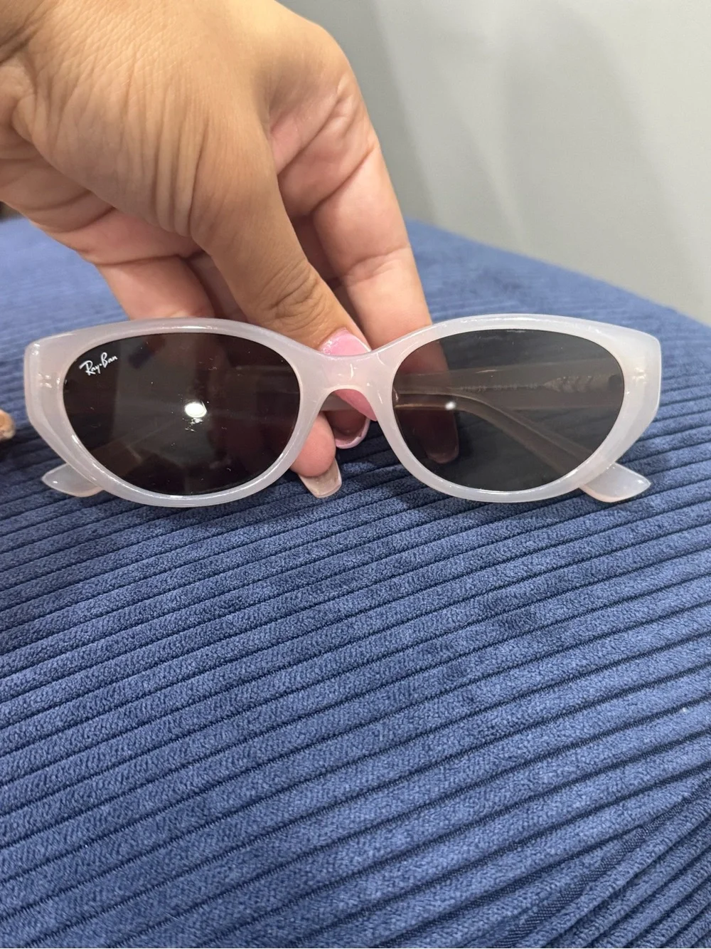 Ray-Ban Women's Light Gray Cat Eye Sunglasses